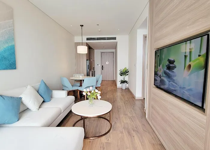 Apartment A La Carte 811 *